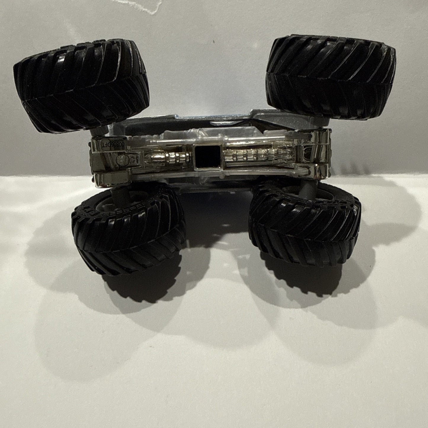 Hot Wheels Monster Jam Grave Digger The Legend Color Blue