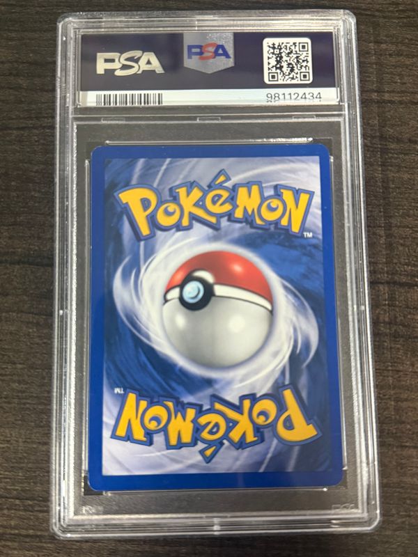 2000 Pokemon Game Zapdos - Holo Base Set 2 - toyscardscomics