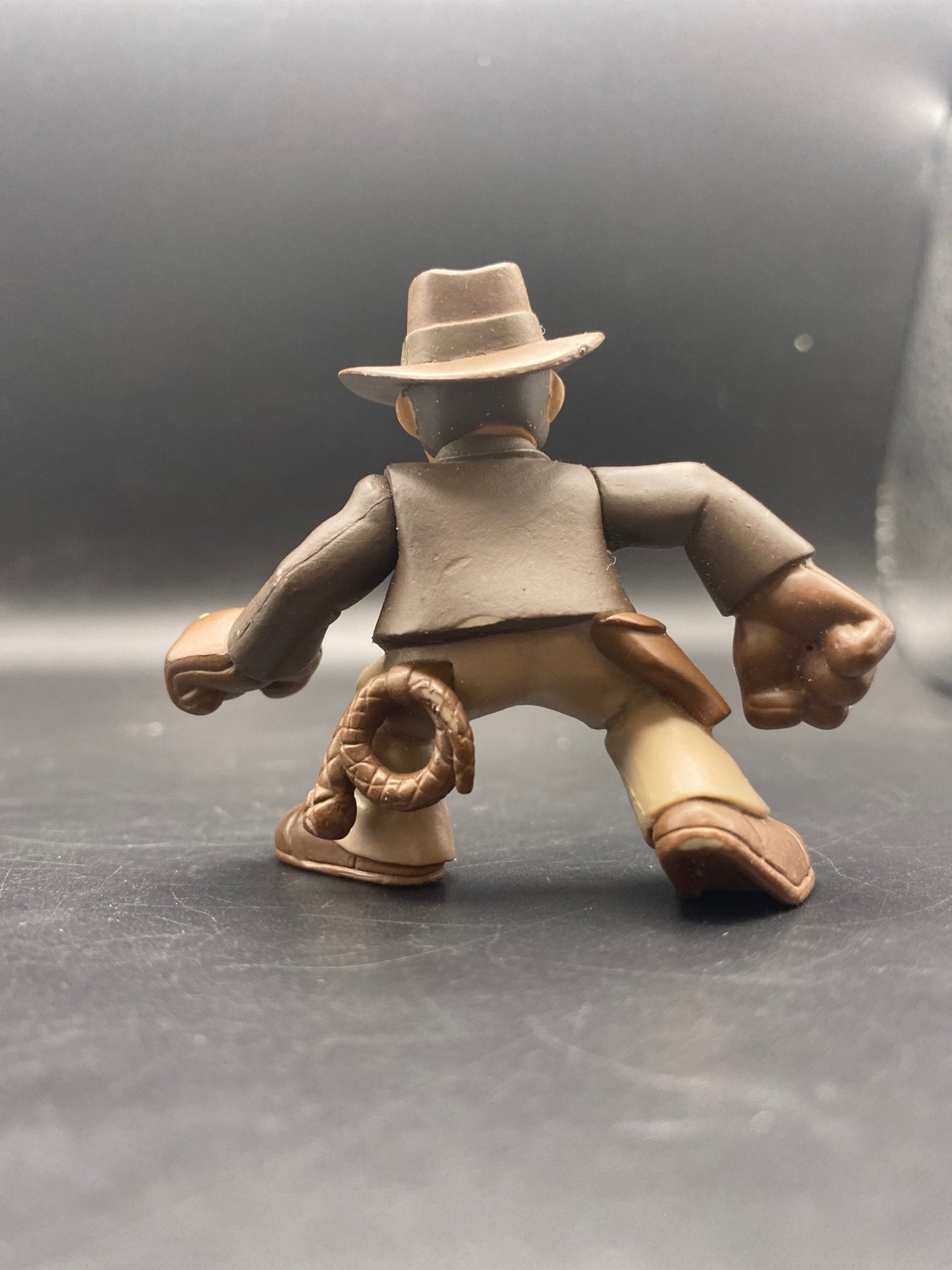 2008 Indiana Jones w/ Hat & Gloves 2.25" Hasbro Adventure Heroes Action Figure - toyscardscomics