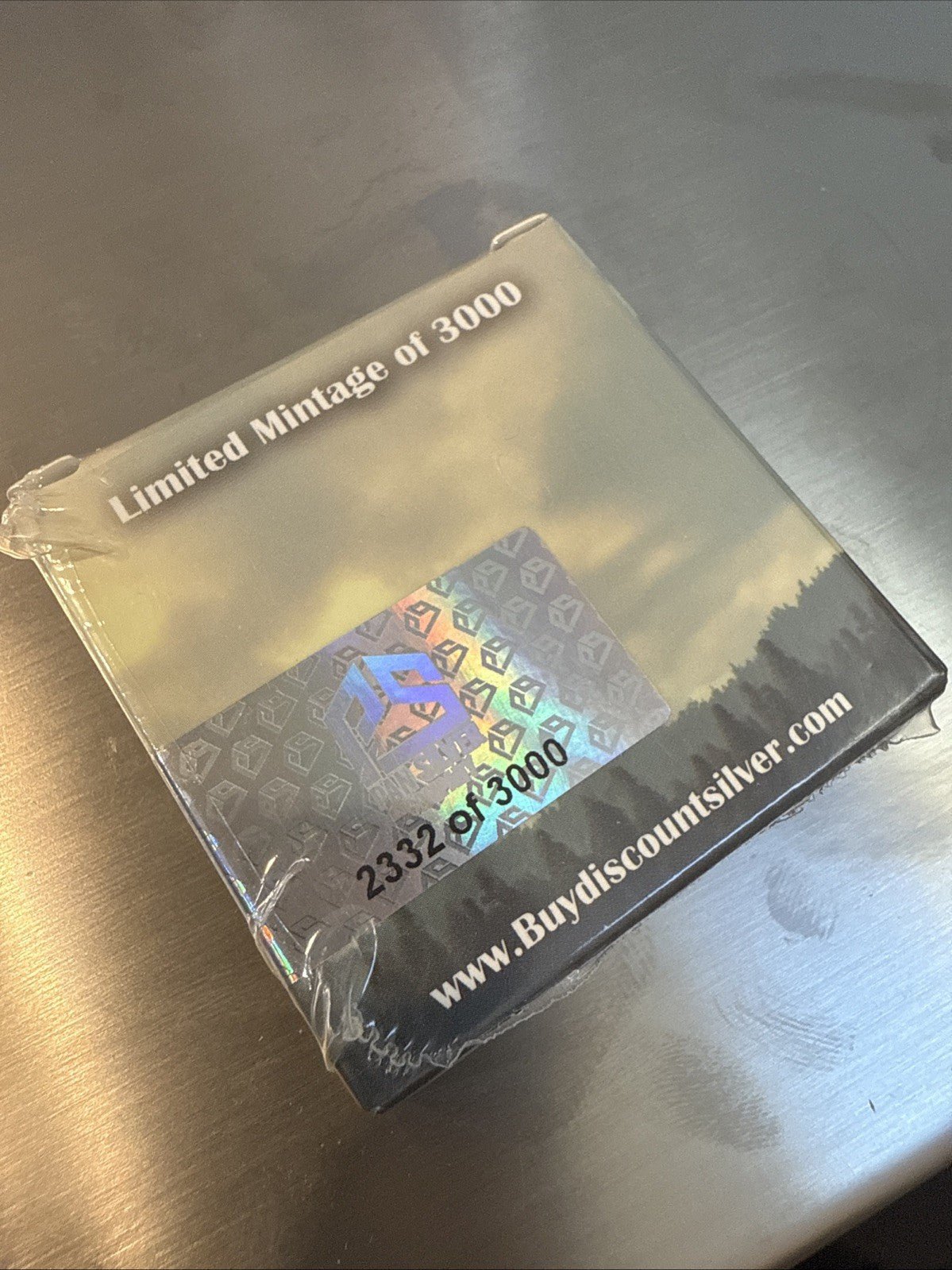 5 Gram .999 Fine Silver Brontosaurus by the Pan Silver Company. Sealed - toyscardscomics