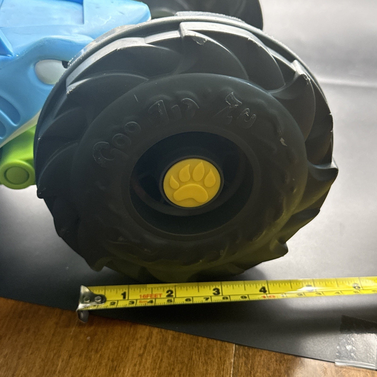 Goo Jit Zu Heroes Stretch And Strike Thrash Mobile Monster Truck - Pre-Owned
