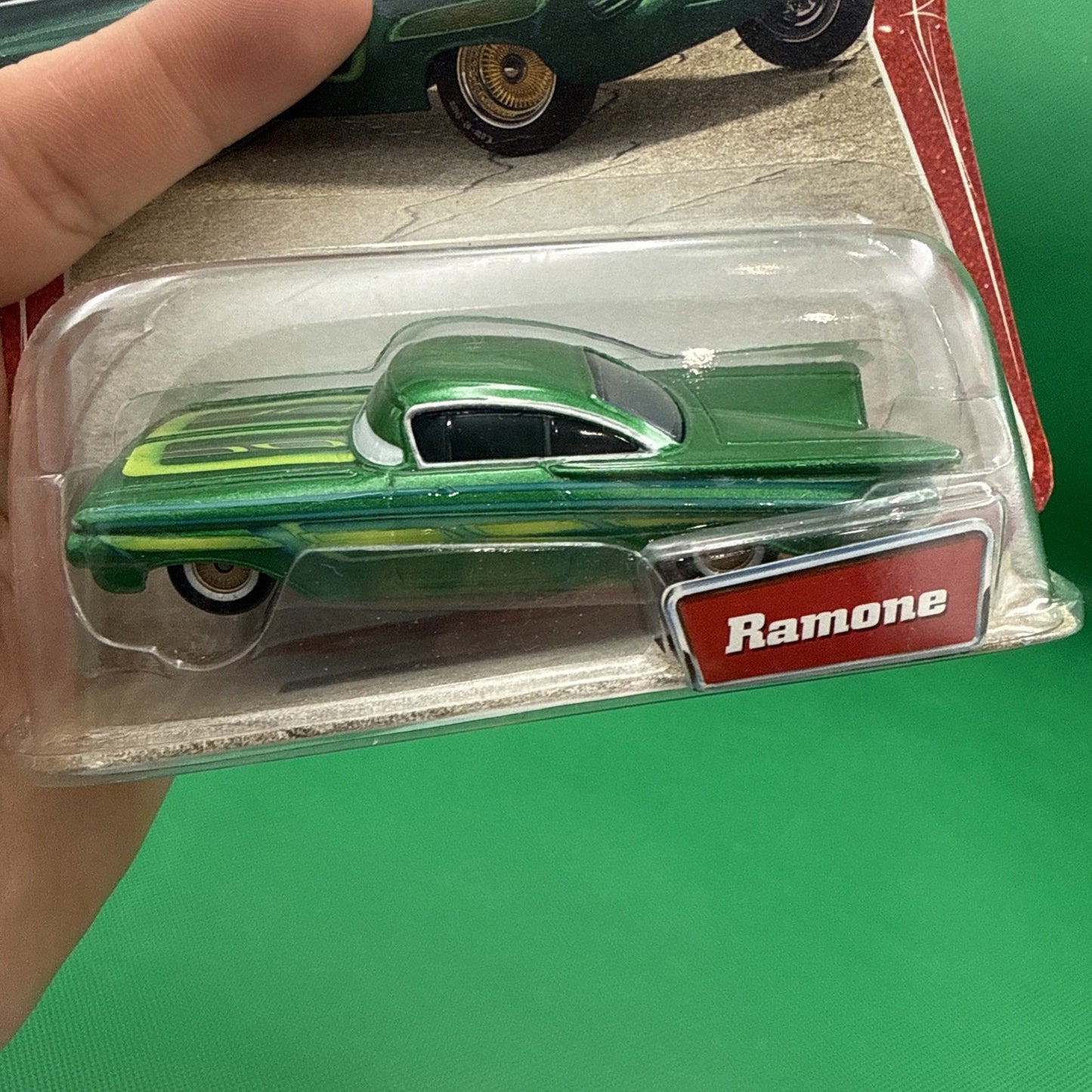 DISNEY PIXAR CARS DESERT BACK GREEN RAMONE 2005 Mattel