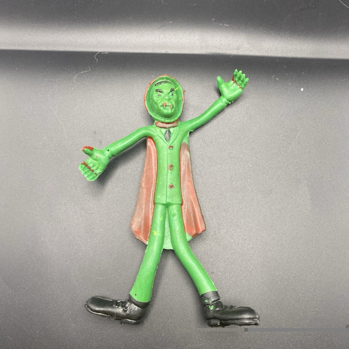 Vtg. Bendy Dracula Vampire 4 3/4" Posable Figure I