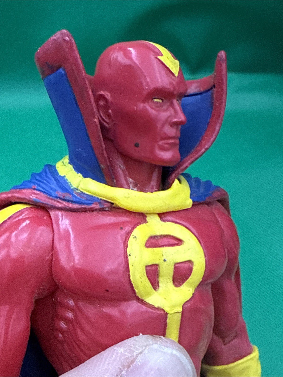 DC Comics Red Tornado 7” Figure Rubber Cape - toyscardscomics