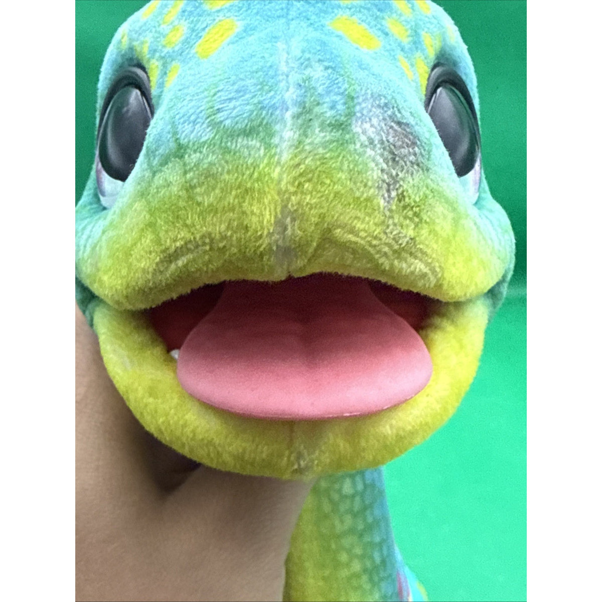 FurReal Snackin' Sam The Bronto ~ Interactive Pets 40+ Sounds ~ Hasbro 2020 MINT