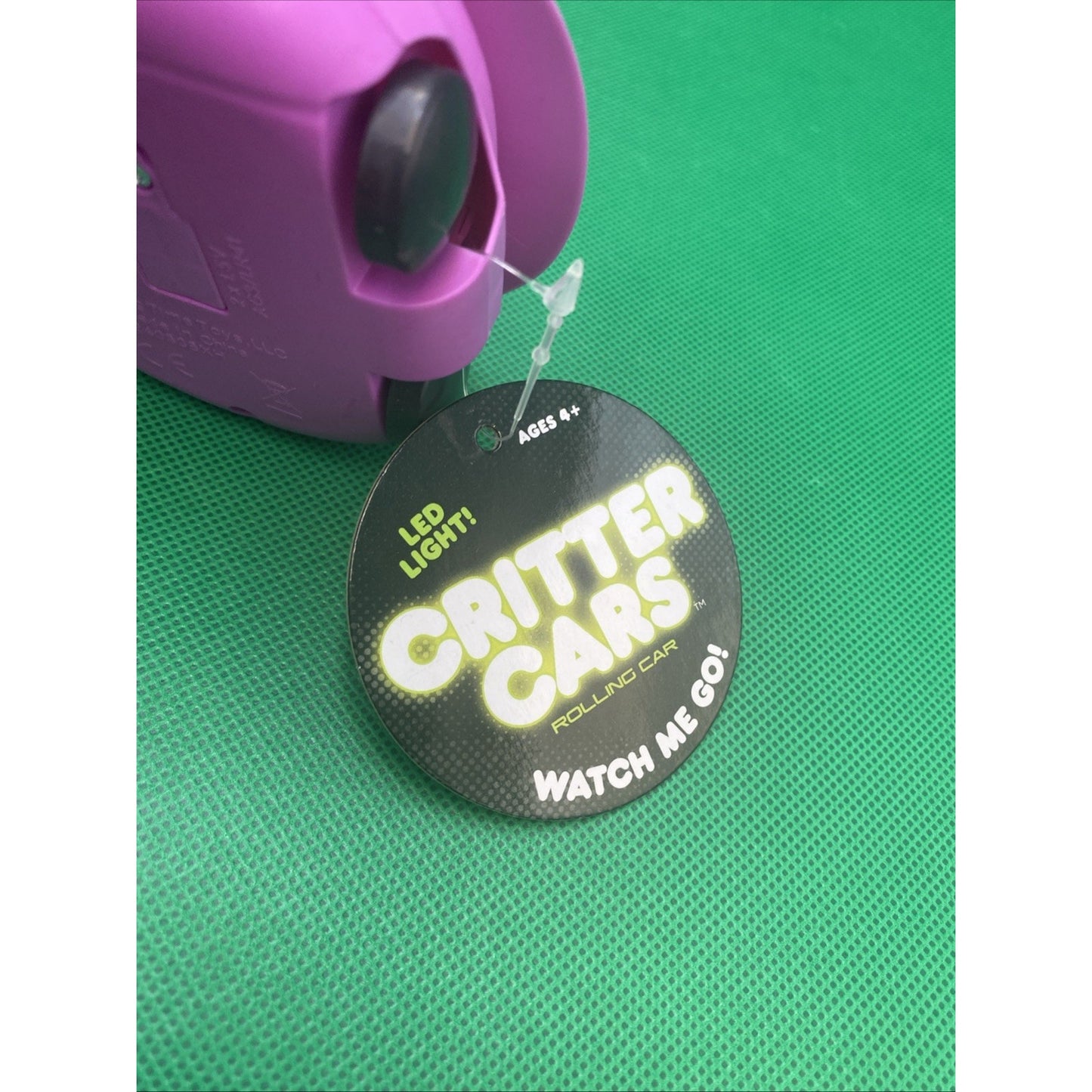 CRITTER CARS HALLOWEEN LIGHT-UP PURPLE WITCH ROLLING 4" X 4" TOY (SC61)