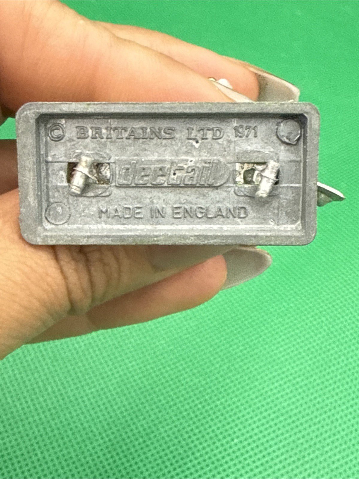Medieval KNIGHT 5 metallic base BRITAINS deetail ENGLAND 1971 toy soldier - toyscardscomics