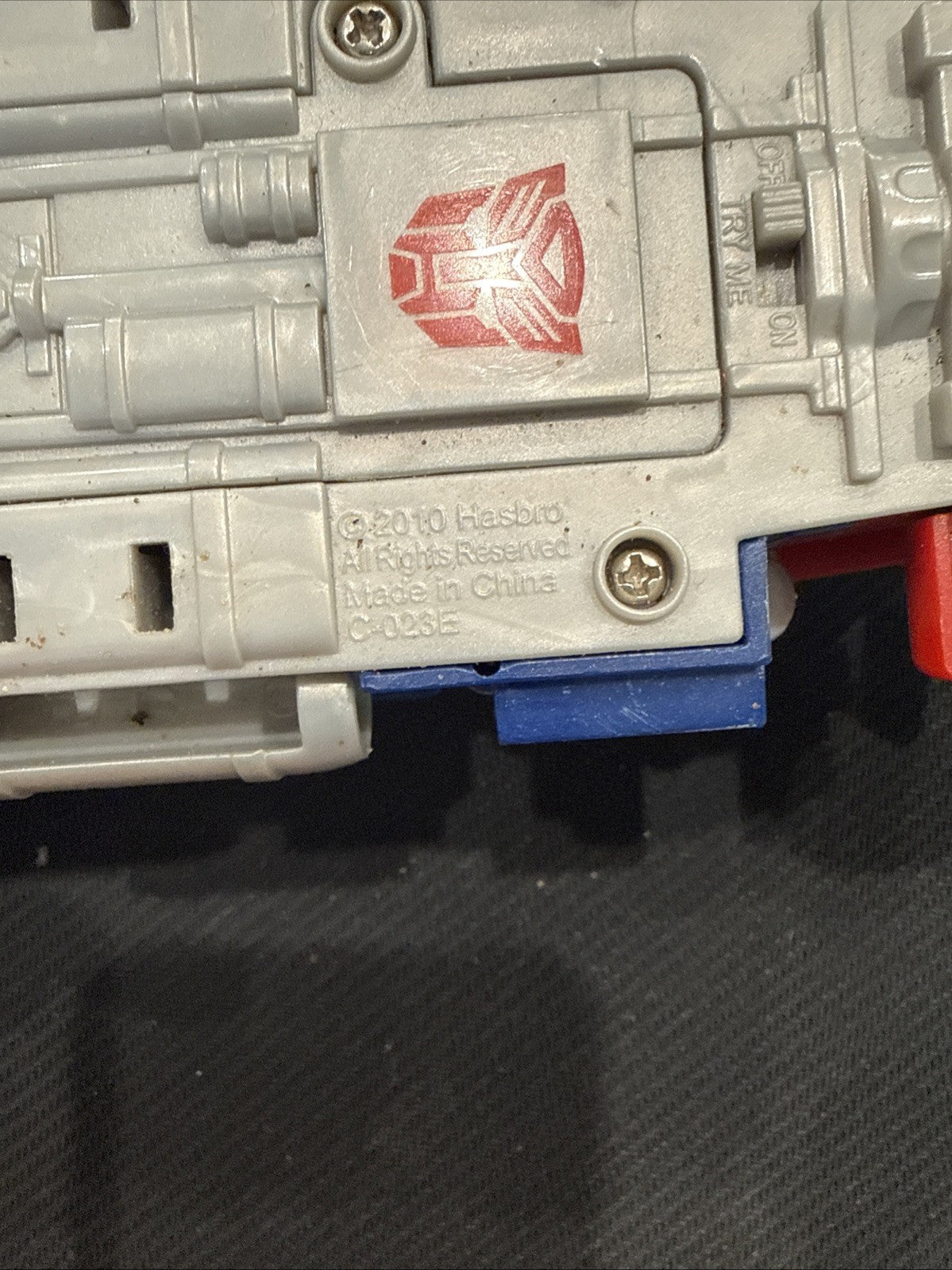 Transformers Electronic Optimus Prime Electronic Sound Semi Truck 8” 2010 Hasbro - toyscardscomics