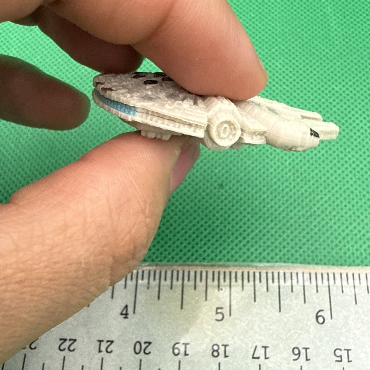 Vintage Micro Machines Millennium Falcon (2 Inch) Ship Galoob 1997 - toyscardscomics