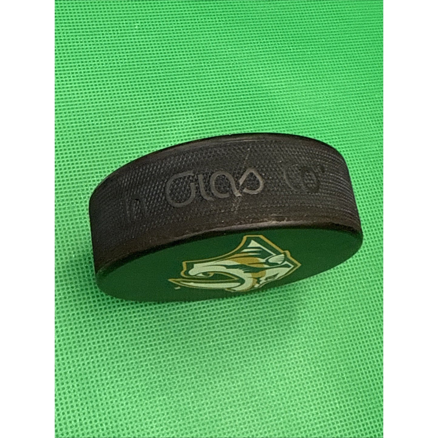 Nashville Predators Basic Official NHL Slovakia Hockey Souvenir Game Puck