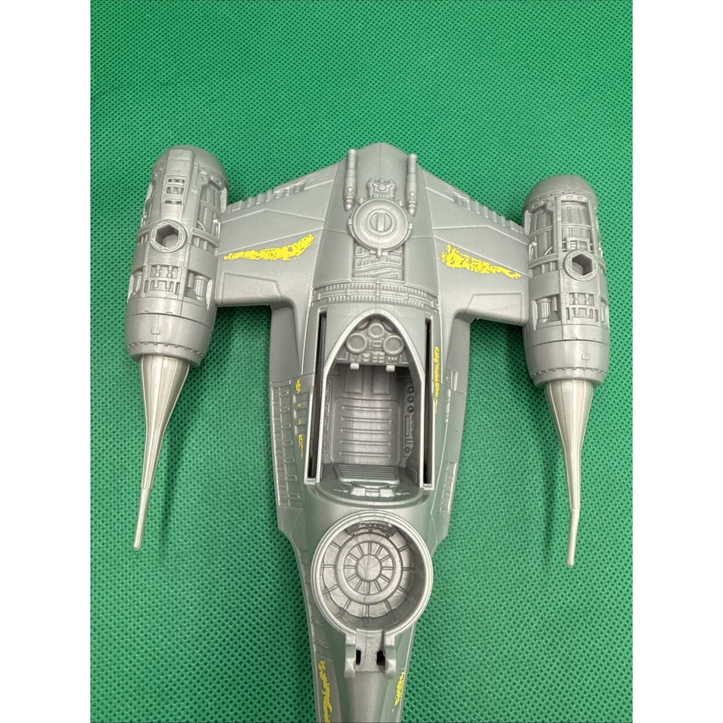 STAR WARS Epic Hero Series The Mandalorian's N-1 Starfighter Ship For 4" Figures