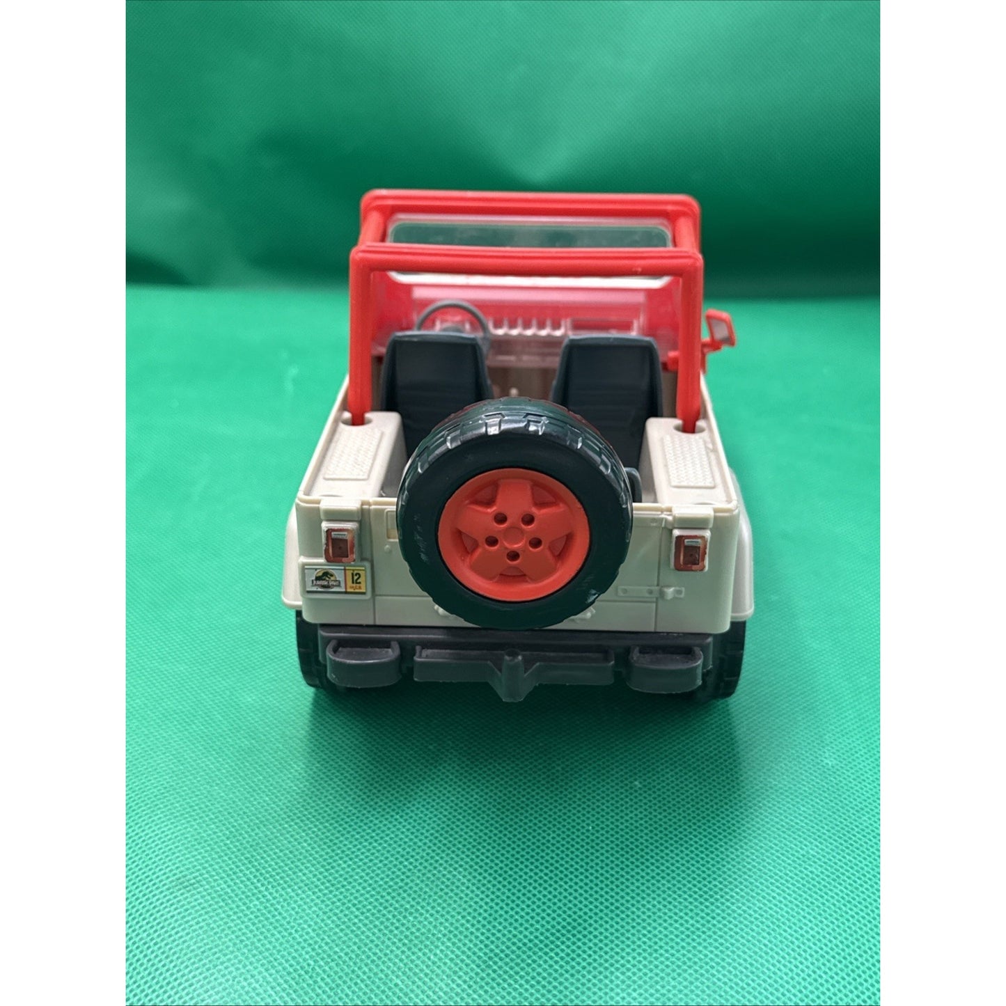 2018 Jurassic World Jeep Wrangler-JP18 -Park Legacy Collection