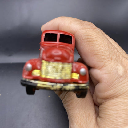 1948 Task Master 1:64 Die Cast #1 Fire Truck (1999 Reader's Digest)