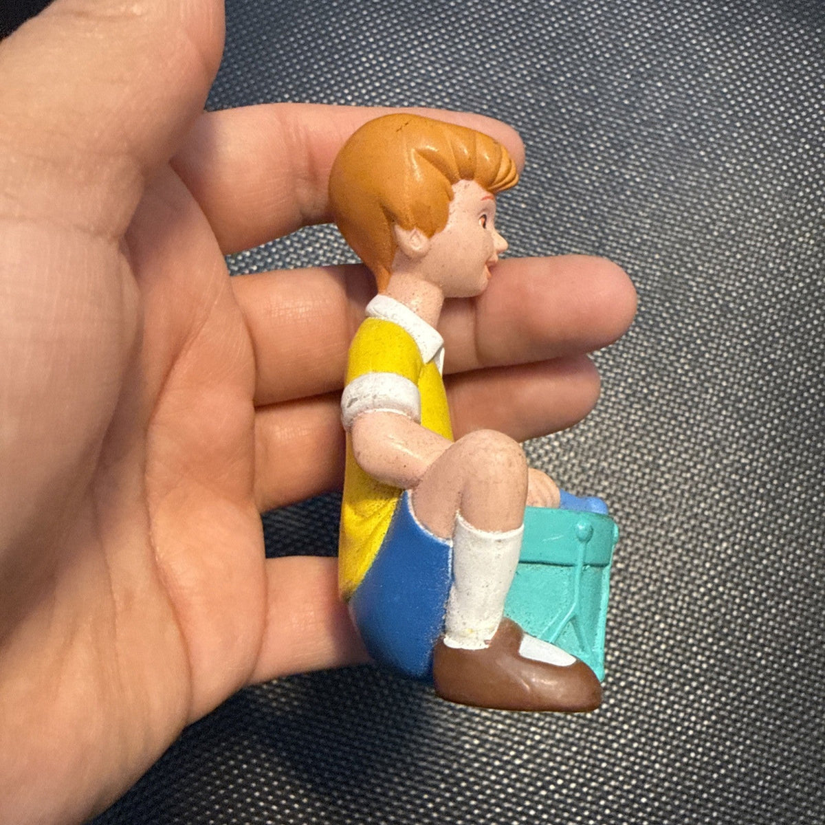 Disney Christopher Robin PVC Figure Drum Winnie the Pooh Friend Cake Topper 2000