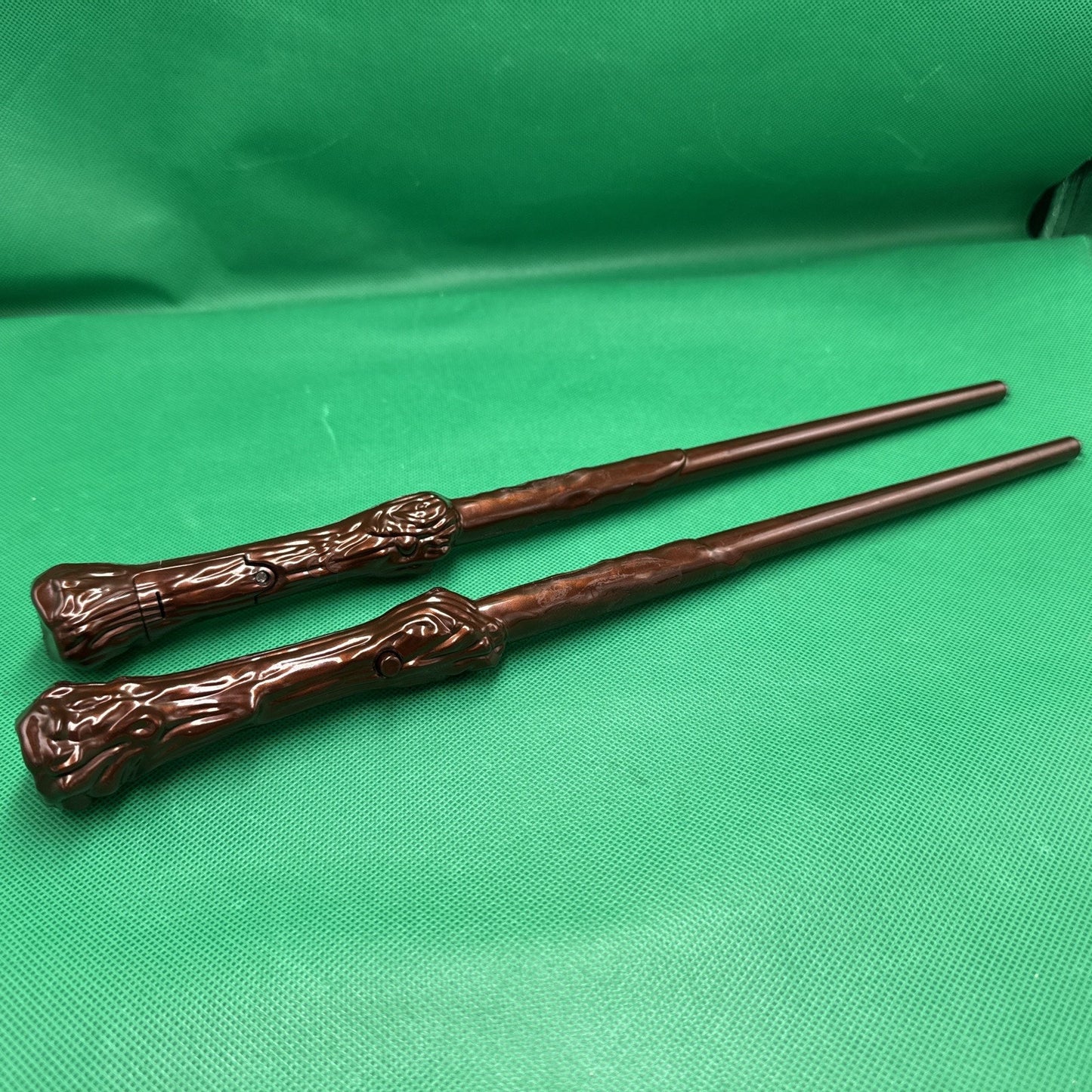 2 X Wizard Magic Wand Plastic Light Up with Sound