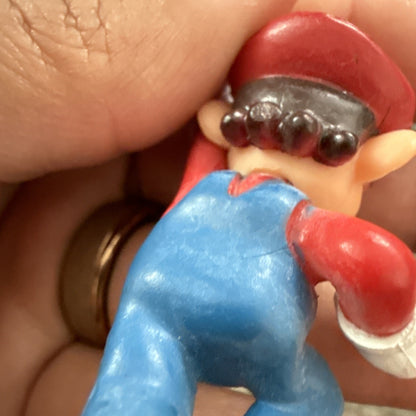 Mario Nintendo Super Mario Bros 2.5” Figure PVC Toy Olía Made In China