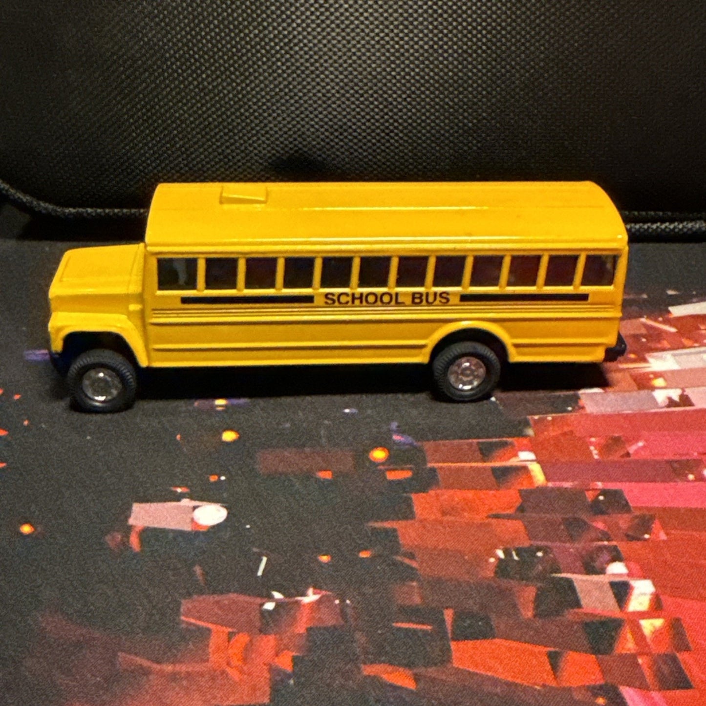 Toysmith 5" YELLOW Diecast SCHOOL BUS WITH PULL BACK ACTION