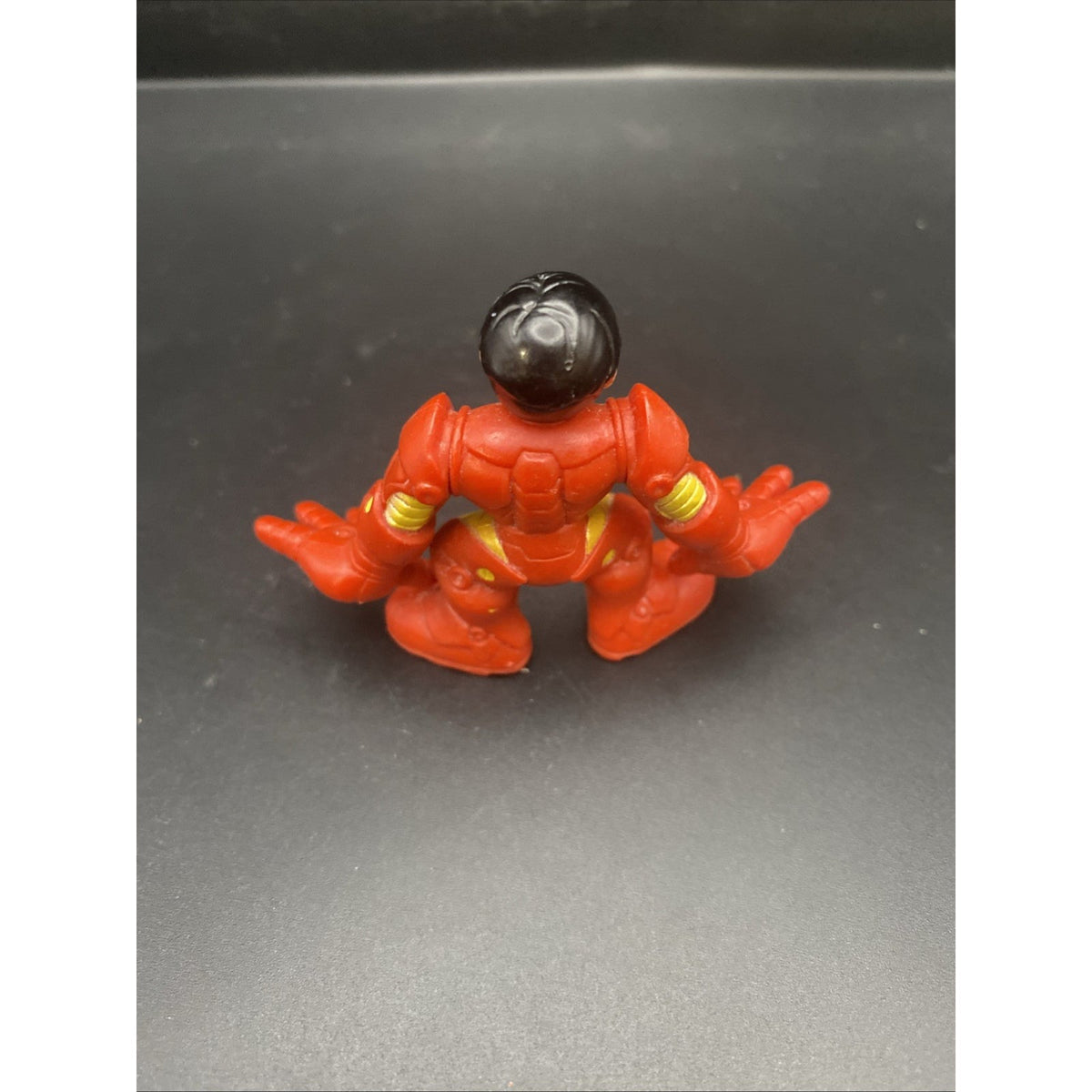 Marvel Super Hero Squad Action Figure IRON MAN Tony Stark Red Yellow (No Helmet)