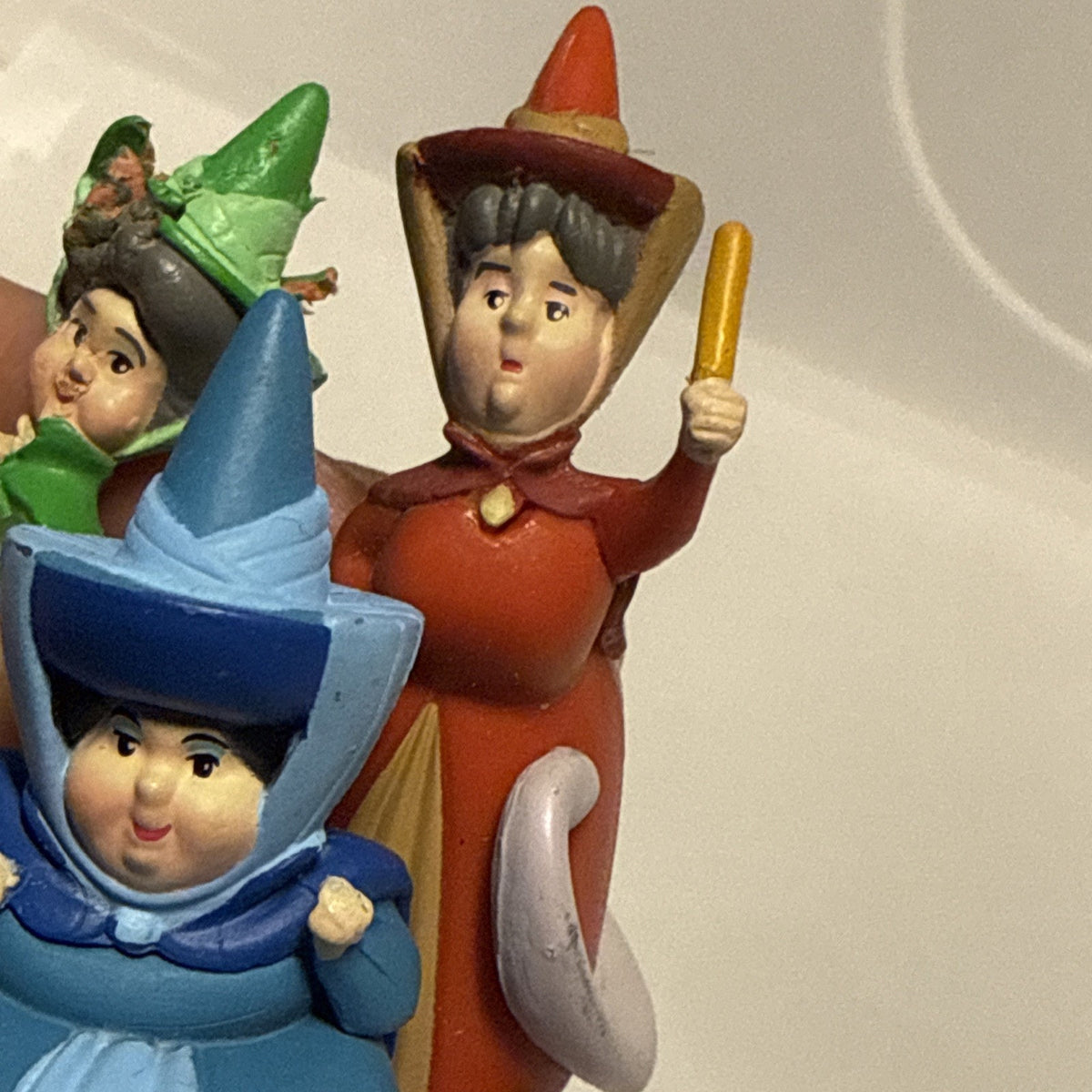 DISNEY SLEEPING BEAUTY FAIRIES FLORA, FAUNA & MERIWEATHER PVC TOY