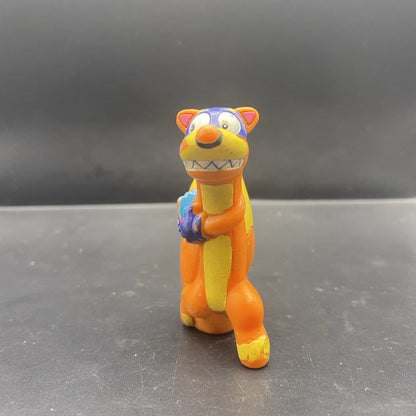 Swiper The Fox Dora The Explorer Mattel Fast Food Premium Toy 2002 Holding Cake