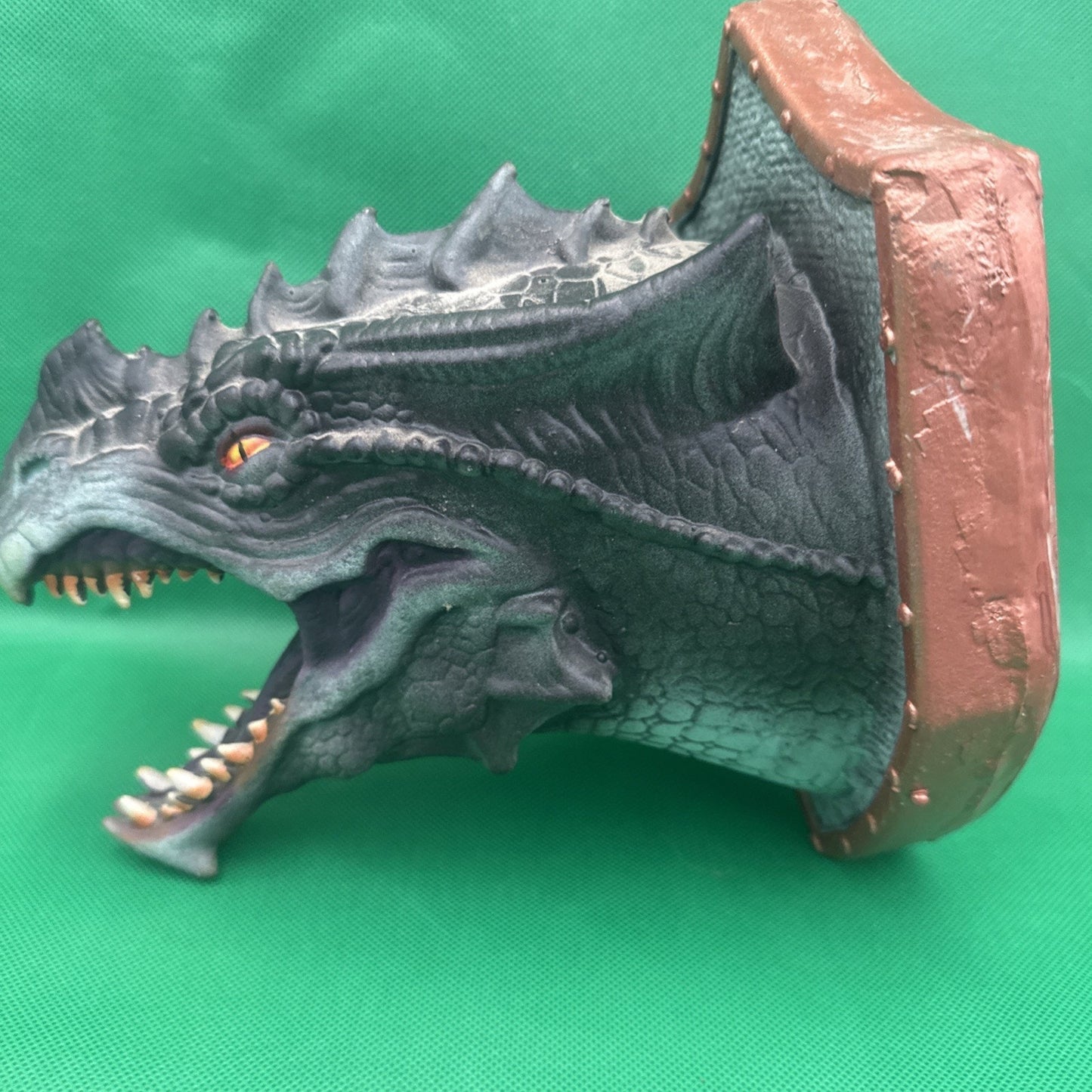 3D Dragon Head Wall Mount Sculpture Home Decoration Dinosaur. Head only