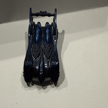 Hot Wheels 2004 DC Comics Batmobile (Blue Windows)