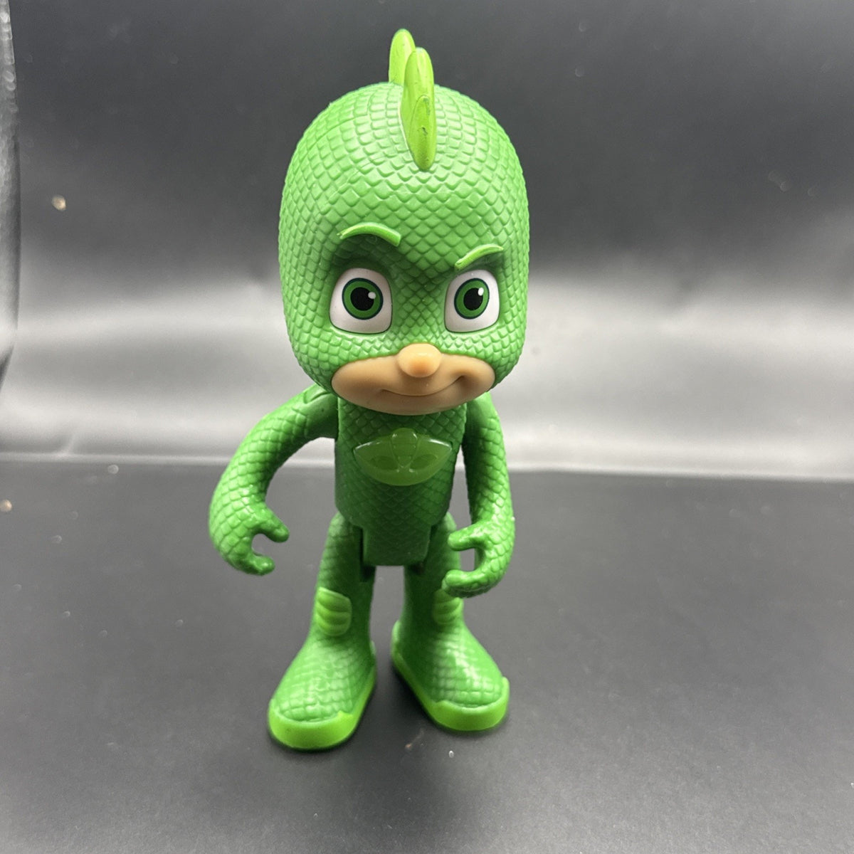 Just Play 2017 PJ Masks Gekko 6" Tall Deluxe Talking Action Figure