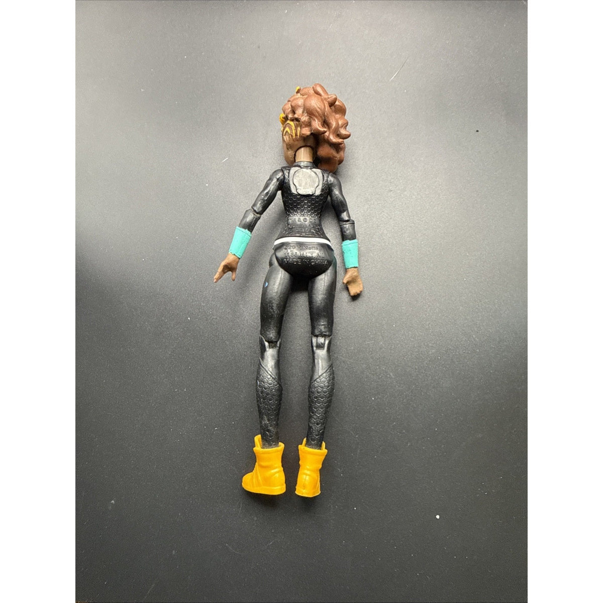 Mattel DC Comics Super Hero Girls 6” Bumblebee Action Figure without Wings 2015