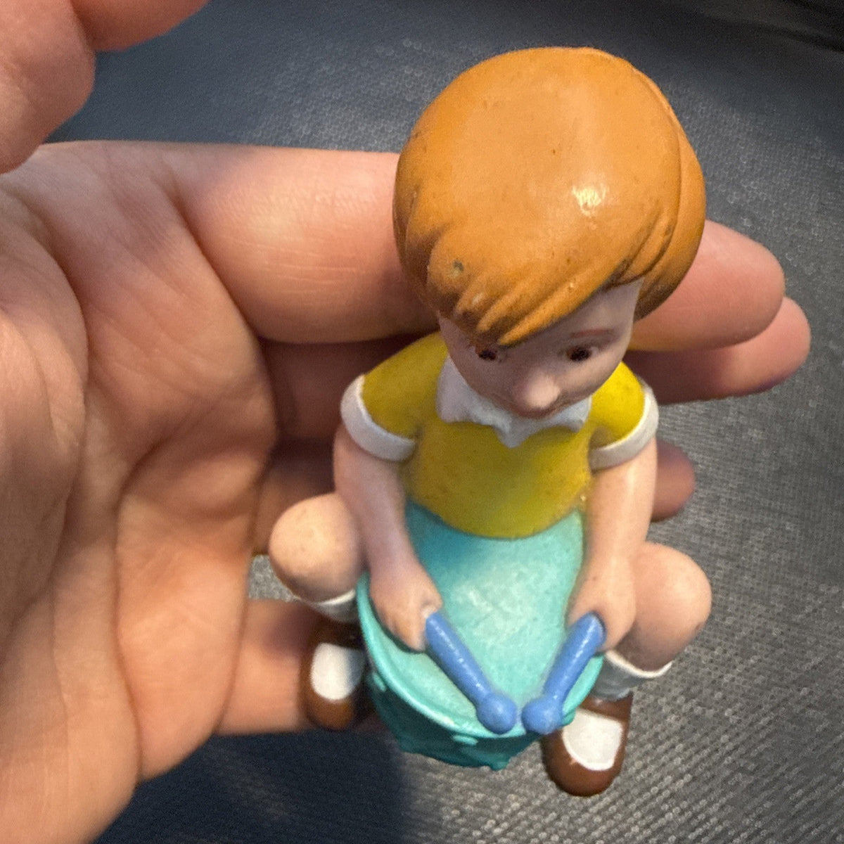 Disney Christopher Robin PVC Figure Drum Winnie the Pooh Friend Cake Topper 2000