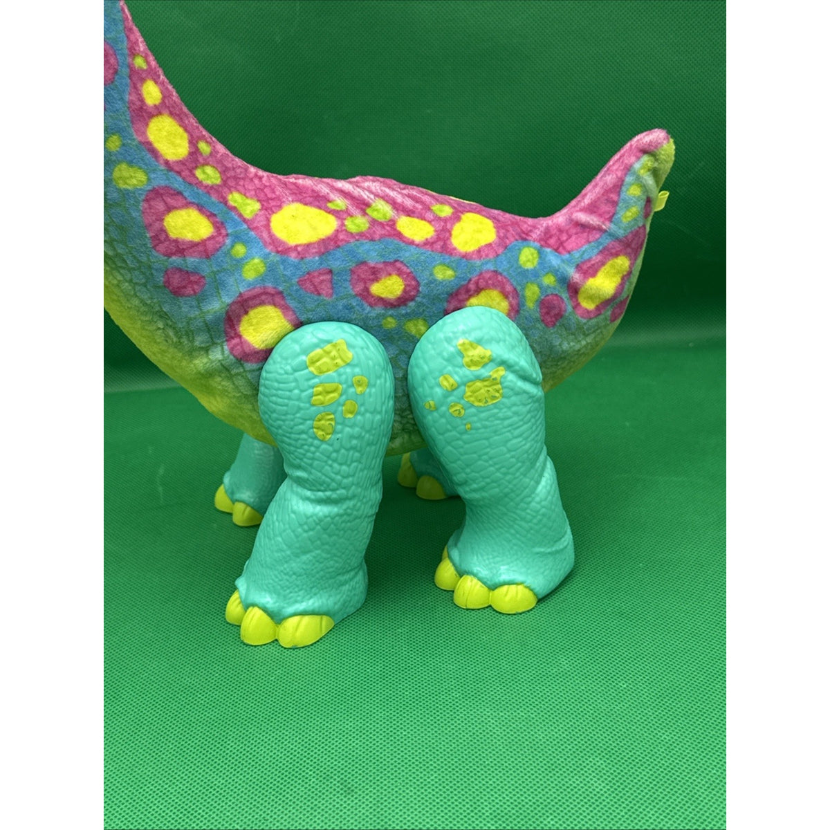FurReal Snackin' Sam The Bronto ~ Interactive Pets 40+ Sounds ~ Hasbro 2020 MINT