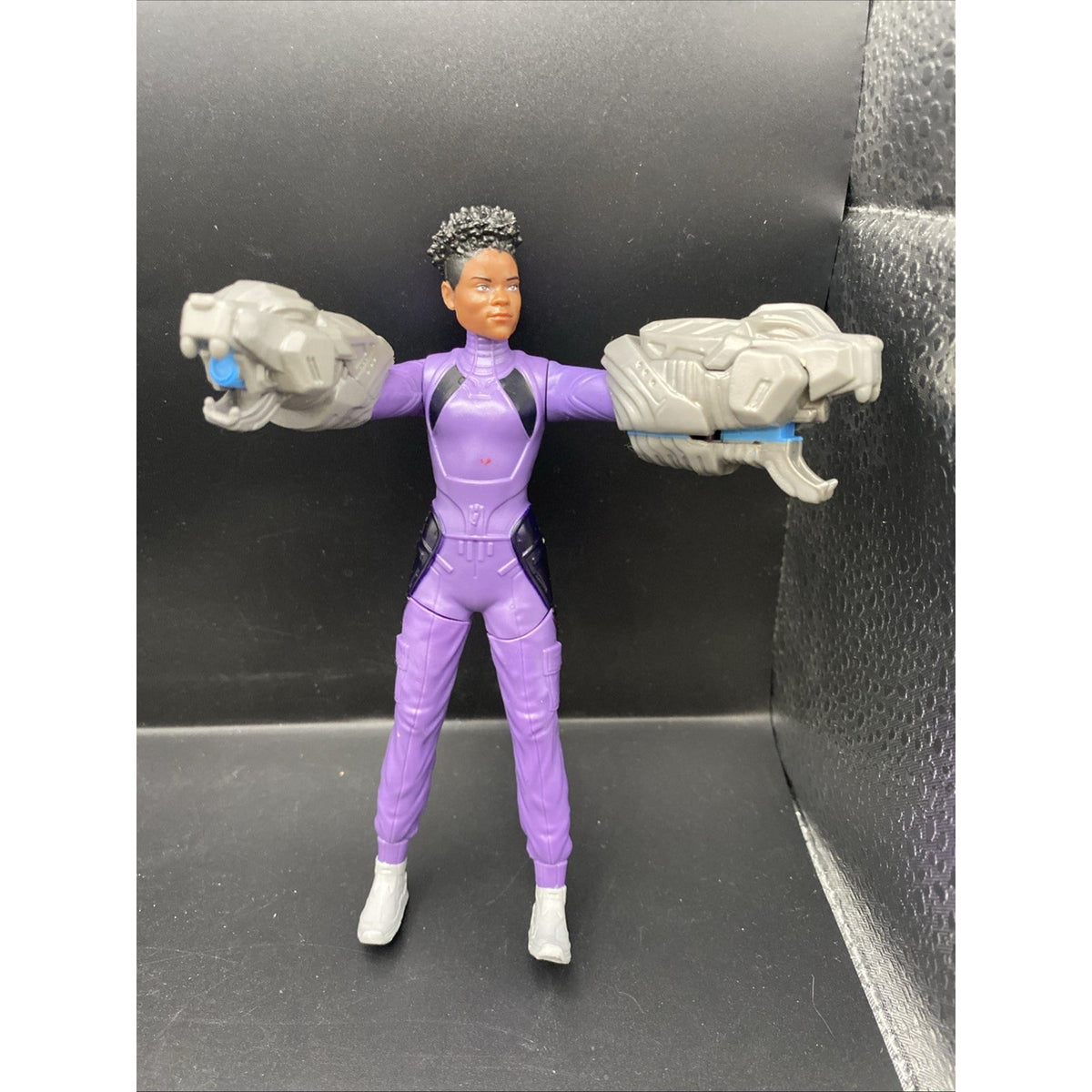 Marvel Hasbro 2022 Purple Female Action Figure Gray Arm Blasters Blast Gear 12"