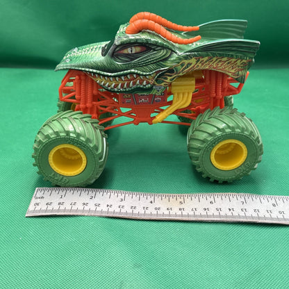 Spin Master 1:64 Scale Monster Jam Green Dragon Monster Truck (Loose)