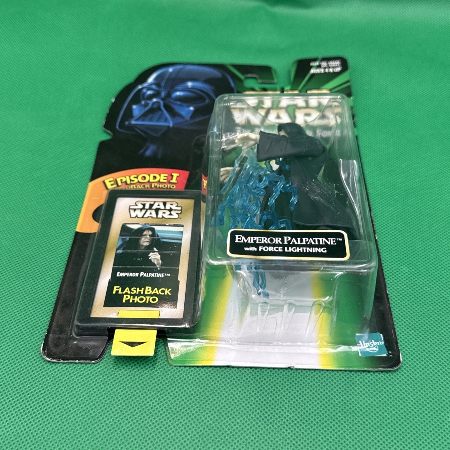 Star Wars The Power Of The Force Emperor Palpatine w/Force Lightning Figure