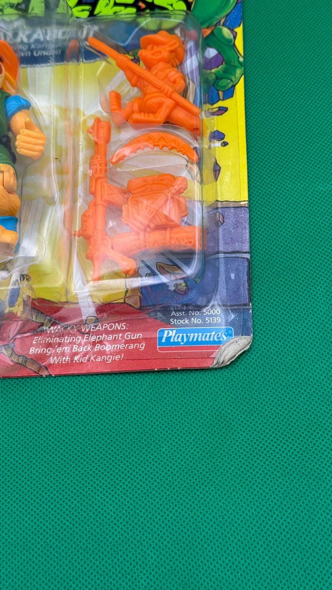 1990 Teenage Mutant Ninja Turtles Walkabout - toyscardscomics