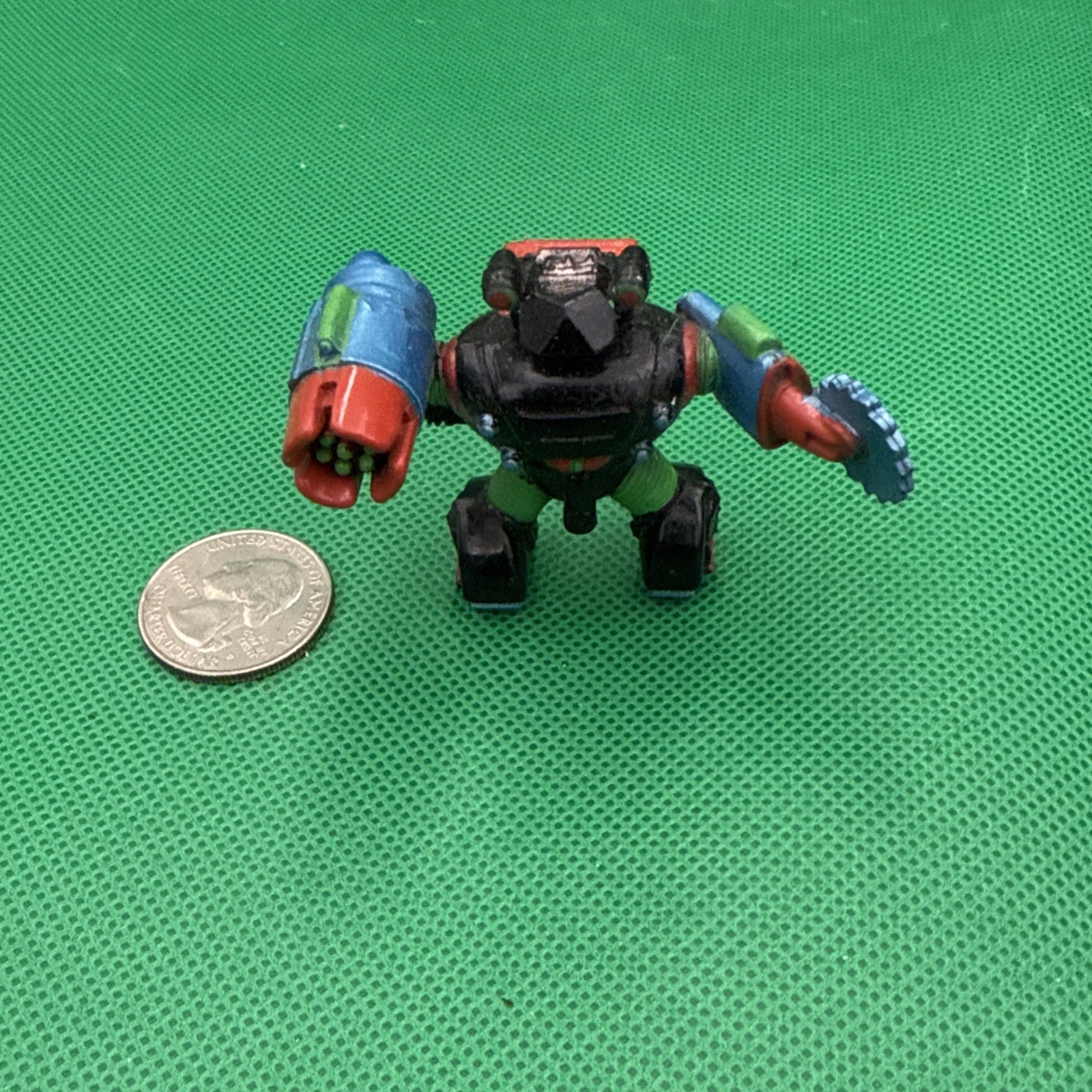 1991 Galoob L.G.T.I. Trash Bag Bunch TRASHBLASTER 2" PVC Mini Figure - toyscardscomics