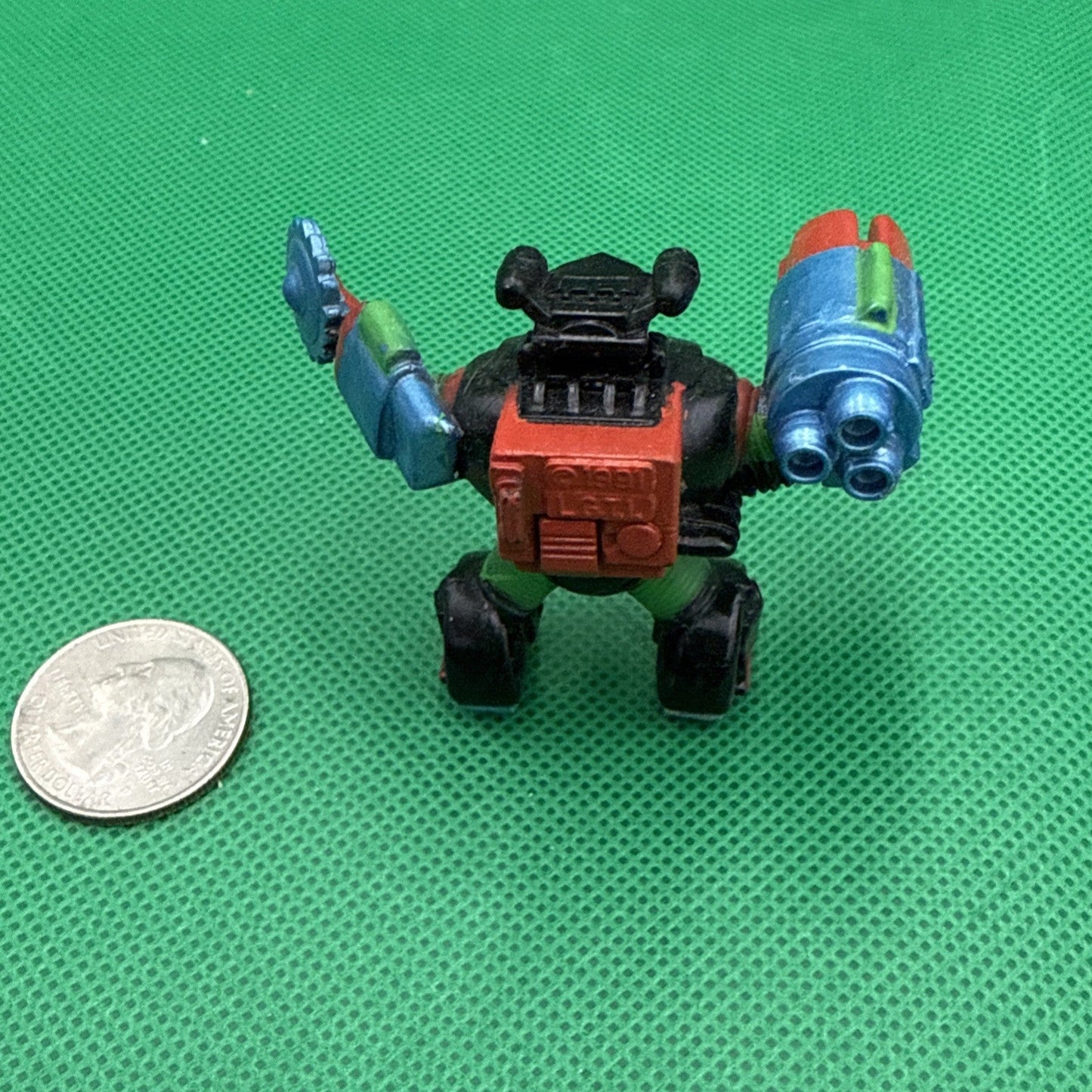 1991 Galoob L.G.T.I. Trash Bag Bunch TRASHBLASTER 2" PVC Mini Figure - toyscardscomics