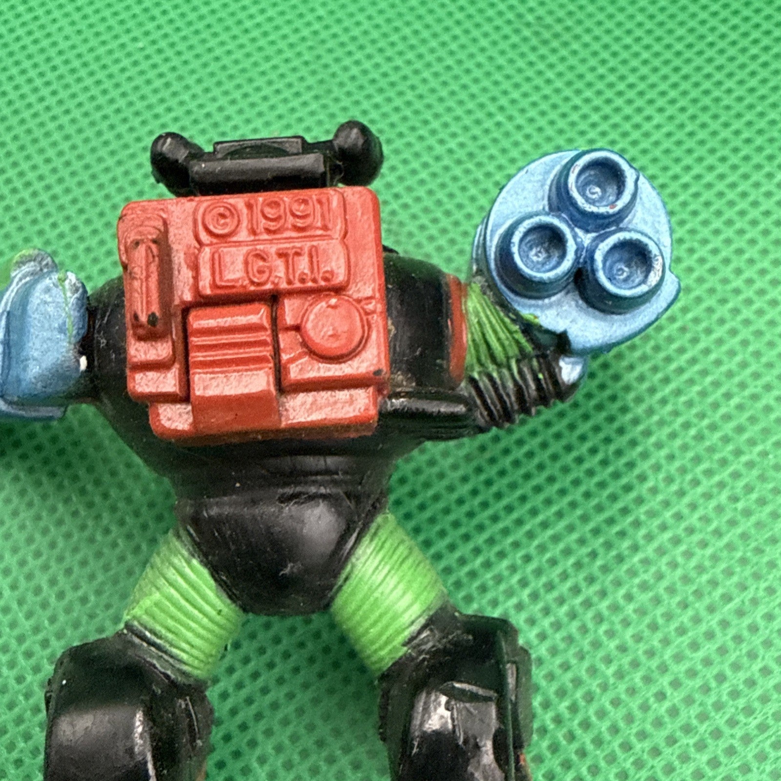 1991 Galoob L.G.T.I. Trash Bag Bunch TRASHBLASTER 2" PVC Mini Figure - toyscardscomics