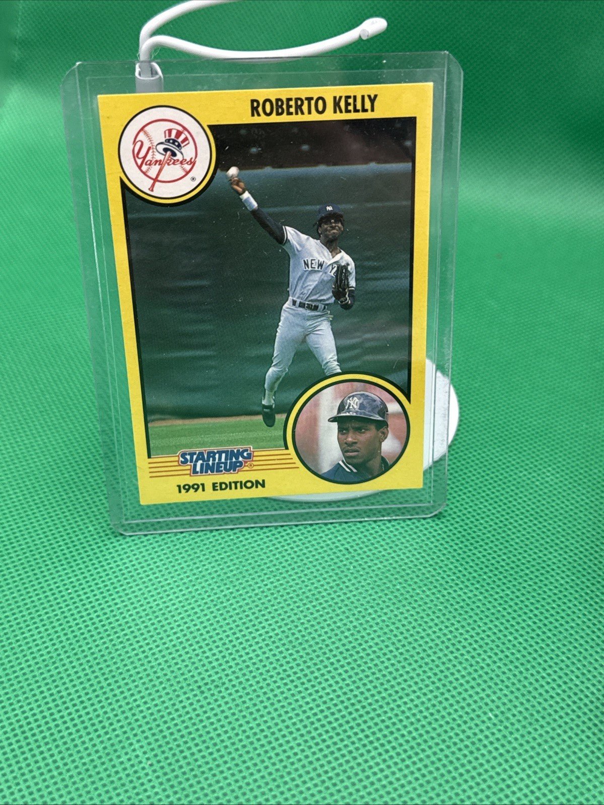 1991 Starting Lineup ROBERTO KELLY Figure Card Coin NY Yankees MLB SLU NEW - toyscardscomics