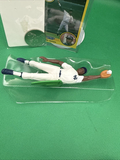 1991 Starting Lineup ROBERTO KELLY Figure Card Coin NY Yankees MLB SLU NEW - toyscardscomics