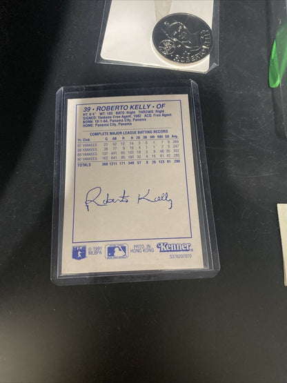 1991 starting lineup roberto kelly Figure New York Yankees With Card And Coin - toyscardscomics