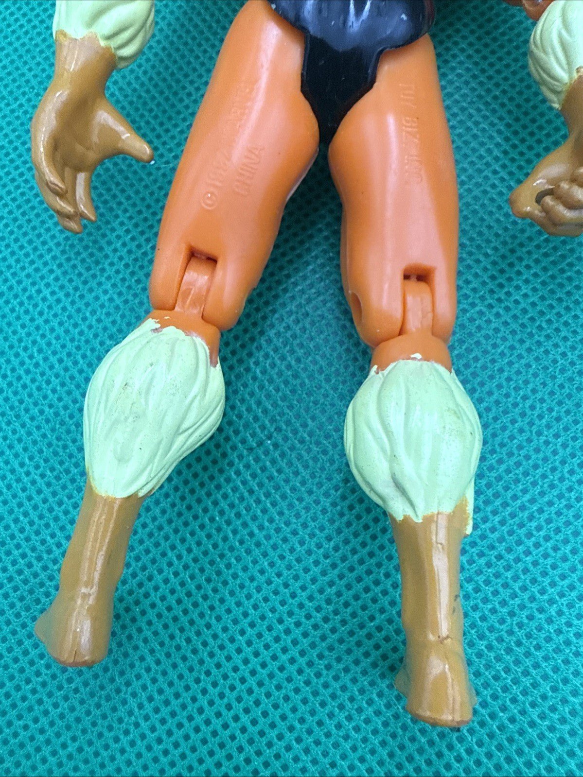 1992 Toy Biz Sabretooth X - Men Action Figure – Loose – Wolverine - toyscardscomics