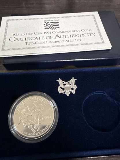 1994 - D World Cup Soccer BU Commemorative 90% Silver Dollar in Box With COA. - toyscardscomics