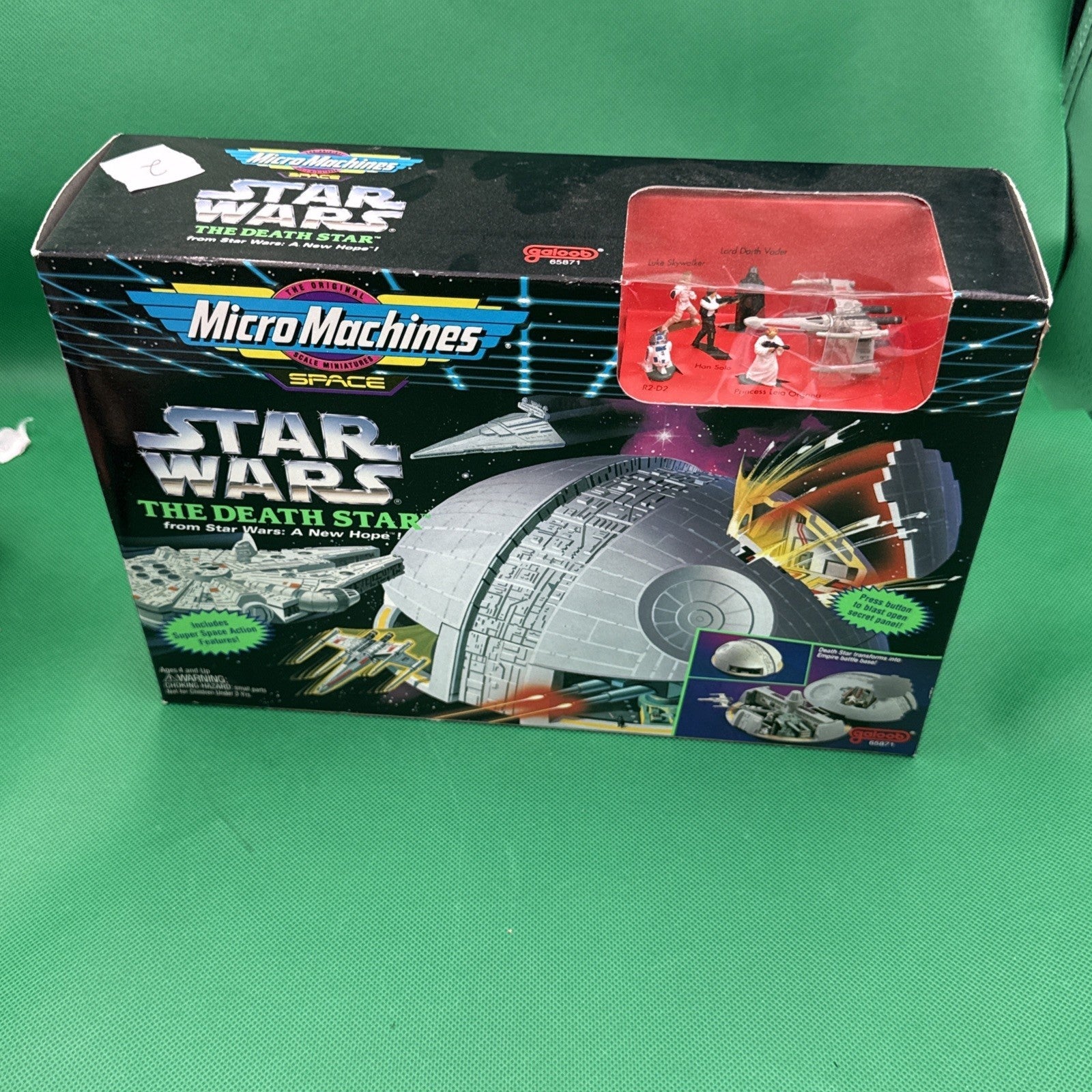 1994 Star Wars Micro Machines The Death Star Star Wars: A New Hope 65871 New - toyscardscomics