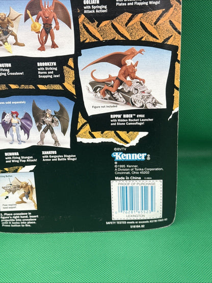 1995 Gargoyles Lexington With Firing Stinging Crossbow By Kenner - toyscardscomics