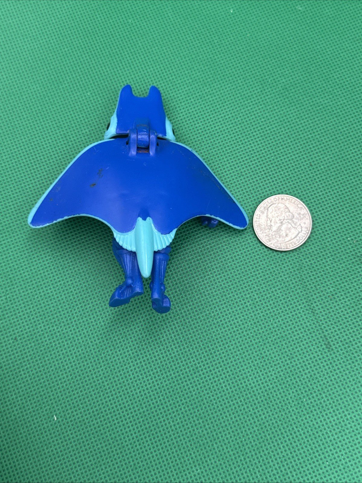 1996 McDonald's Hasbro Takara Transformers Sting Ray Manta Ray Action Figure - toyscardscomics