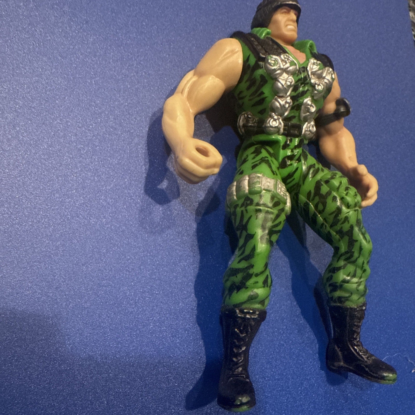1996 Vintage GI Joe Extreme Sgt. Savage Action Figure Hasbro - toyscardscomics