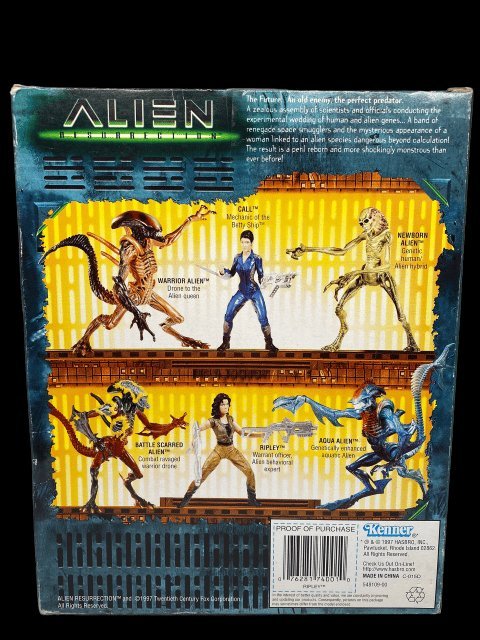 1997 - Alien Resurrection "Ripley" Hasbro Signature Series by Kenner Toys - MOC in Box - toyscardscomics