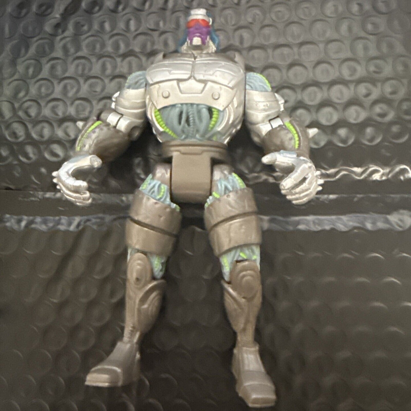 1997 Marvel's X - MEN 2099 Junkpile Snap on Battle Armor Toy Biz Action Figure - toyscardscomics