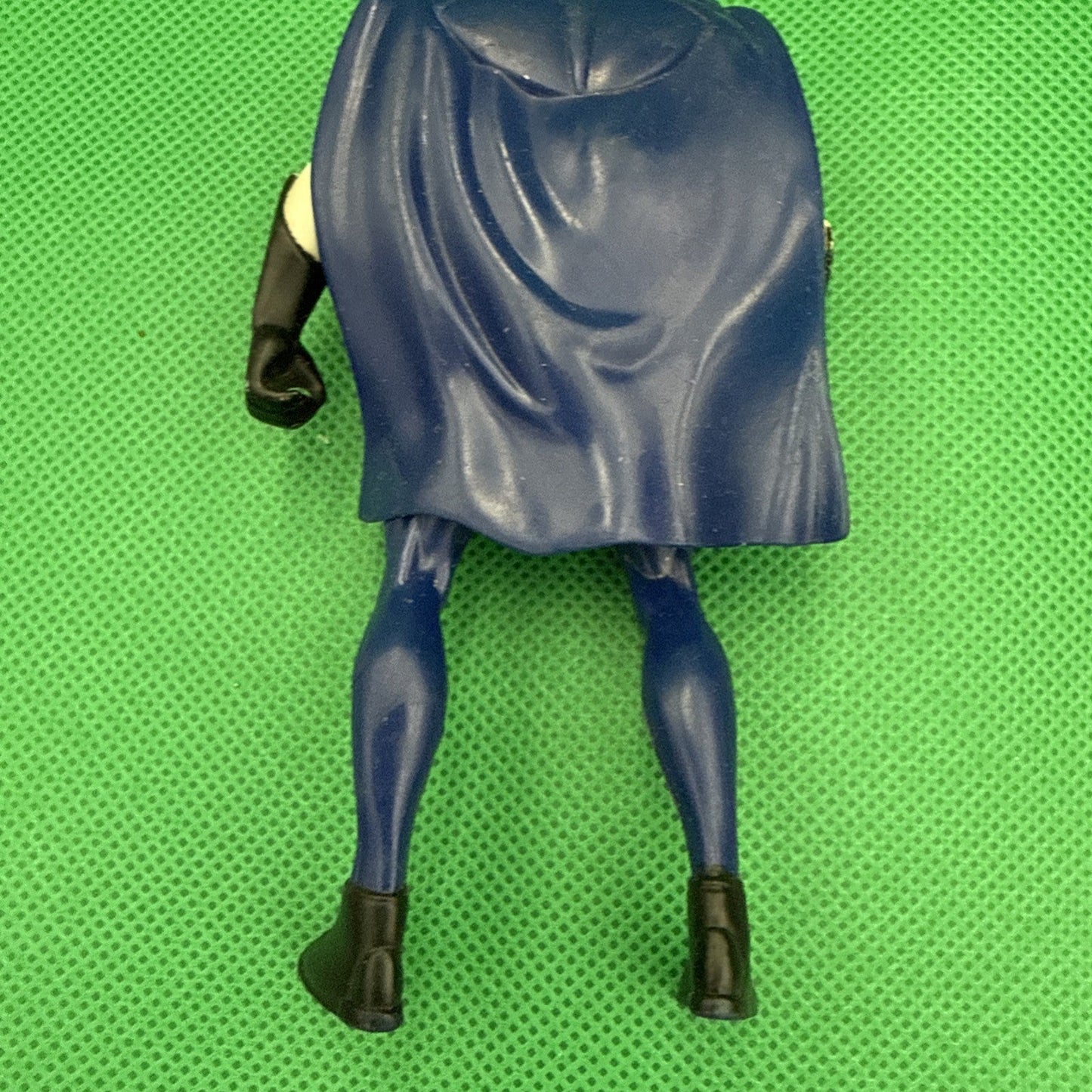 1997 Razor Skate Robin 5" Action Figure Kenner DC Comics Batman and Robin - toyscardscomics
