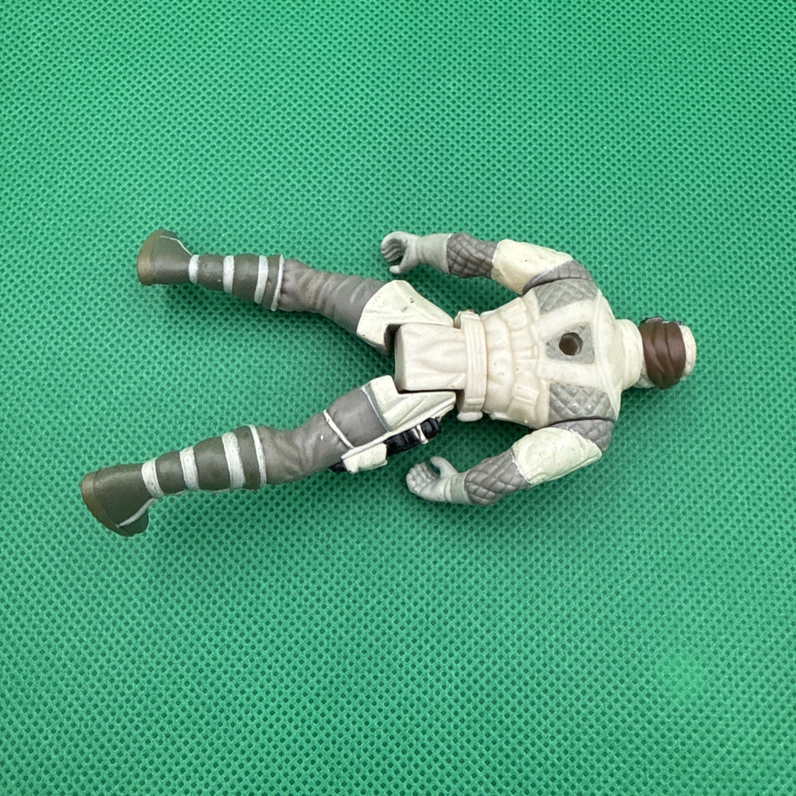 1997 Star Wars Hasbro HOTH REBEL TROOPER 3.75" Action Figure - toyscardscomics